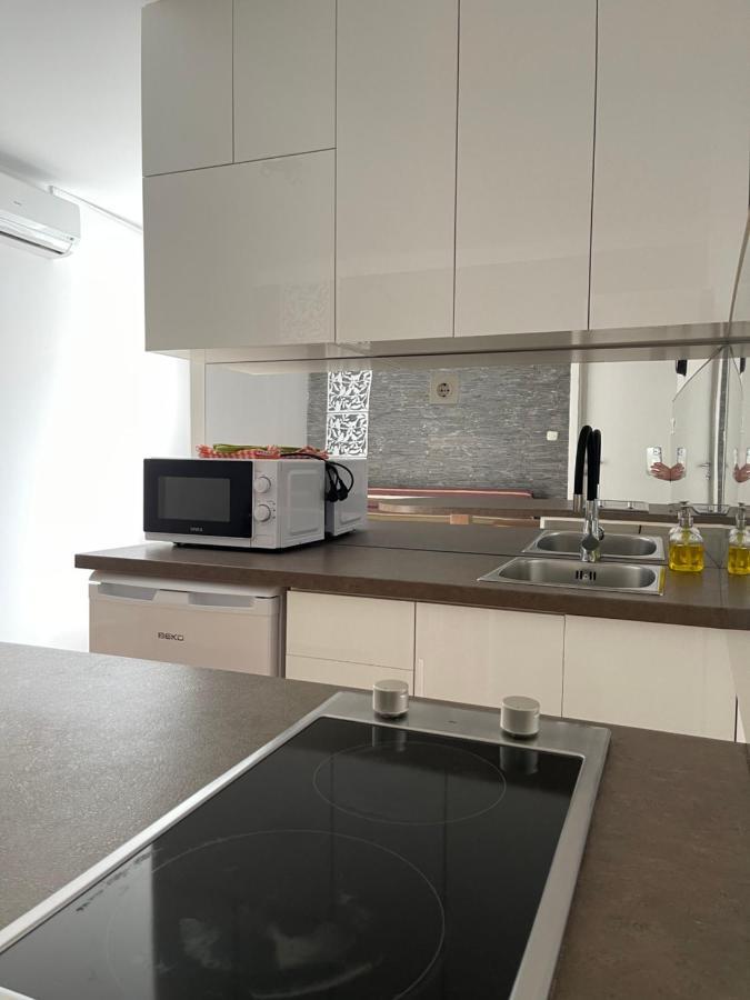 Apartments Kremenic Крес Екстериор снимка
