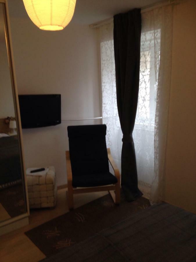 Apartments Kremenic Крес Екстериор снимка
